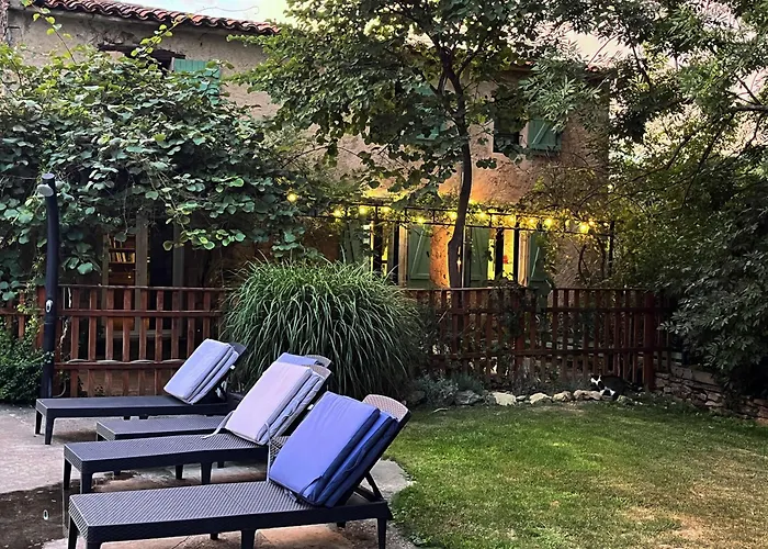 Hameau de Montcabirol